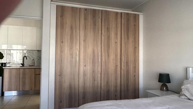 To Let 1 Bedroom Property for Rent in Sandown Western Cape